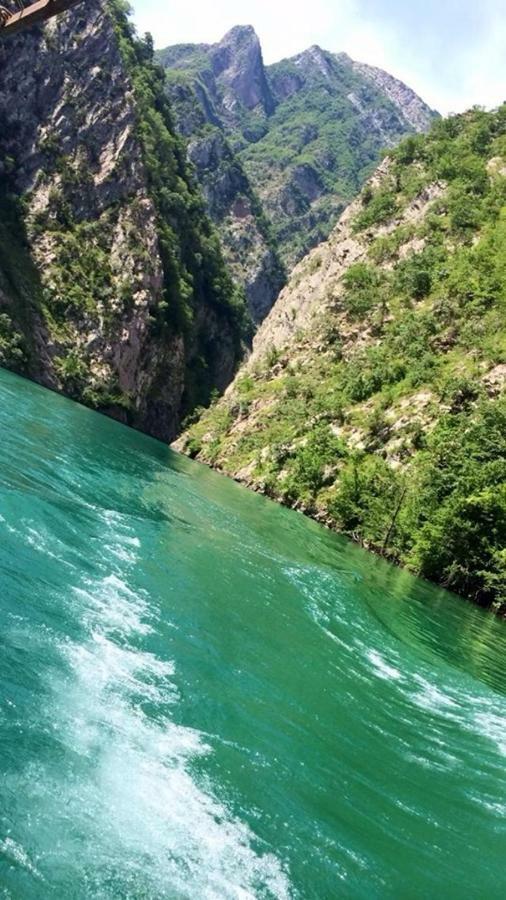 Park Blini Shala River *